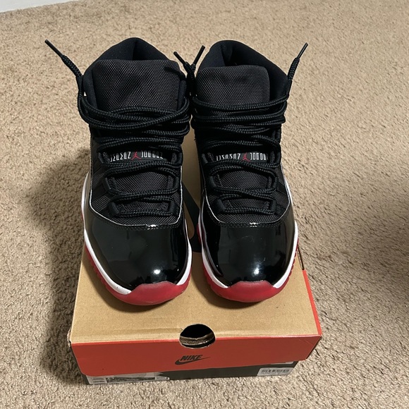 Men’s Jordan Bred 11s - Picture 2 of 7